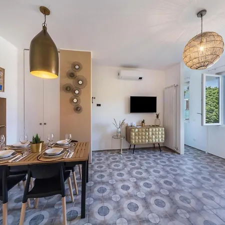 Casa Royale Terra Lejlighed Lierna
